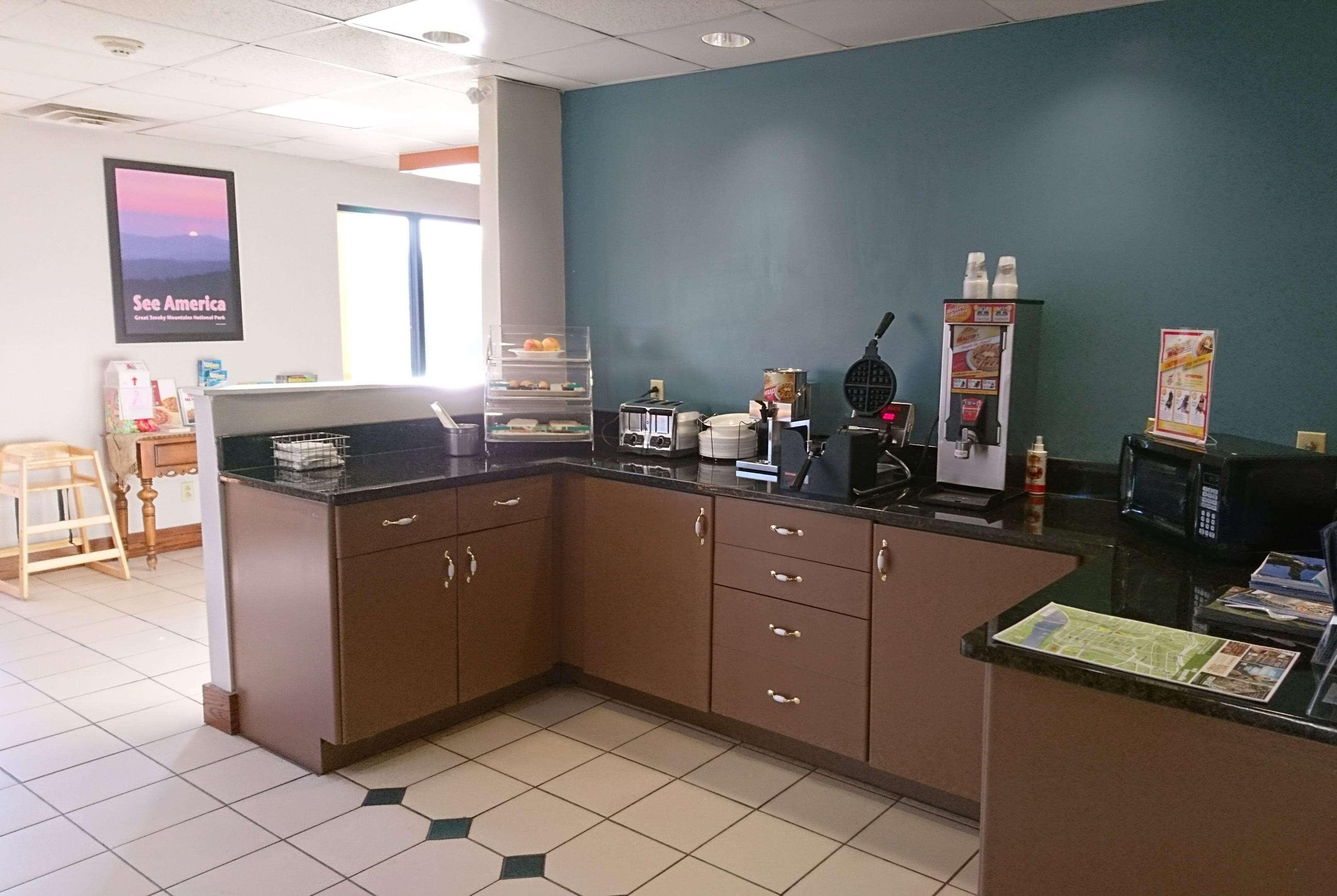 Travelodge By Wyndham Knoxville East Bagian luar foto